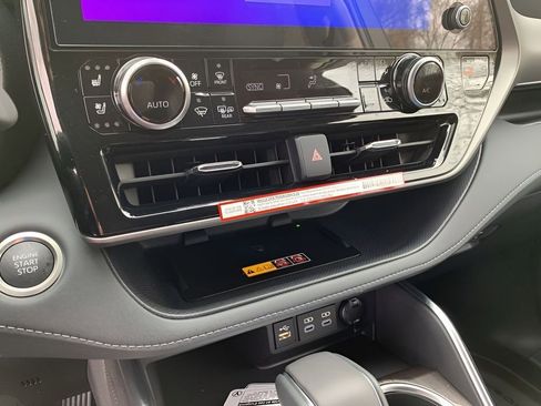 New 2026 Toyota Highlander Limited image 21