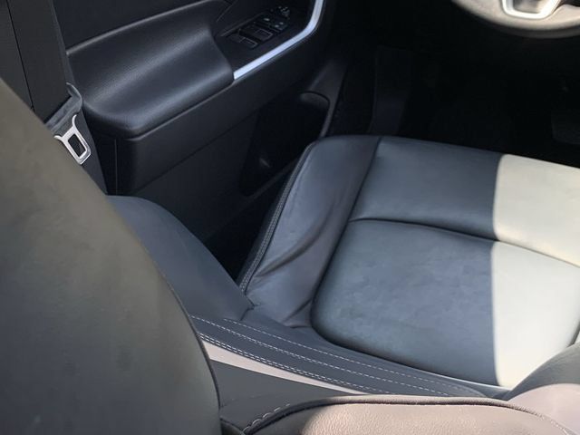 Used 2023 Toyota RAV4 XLE Premium AWD/4WD image 18