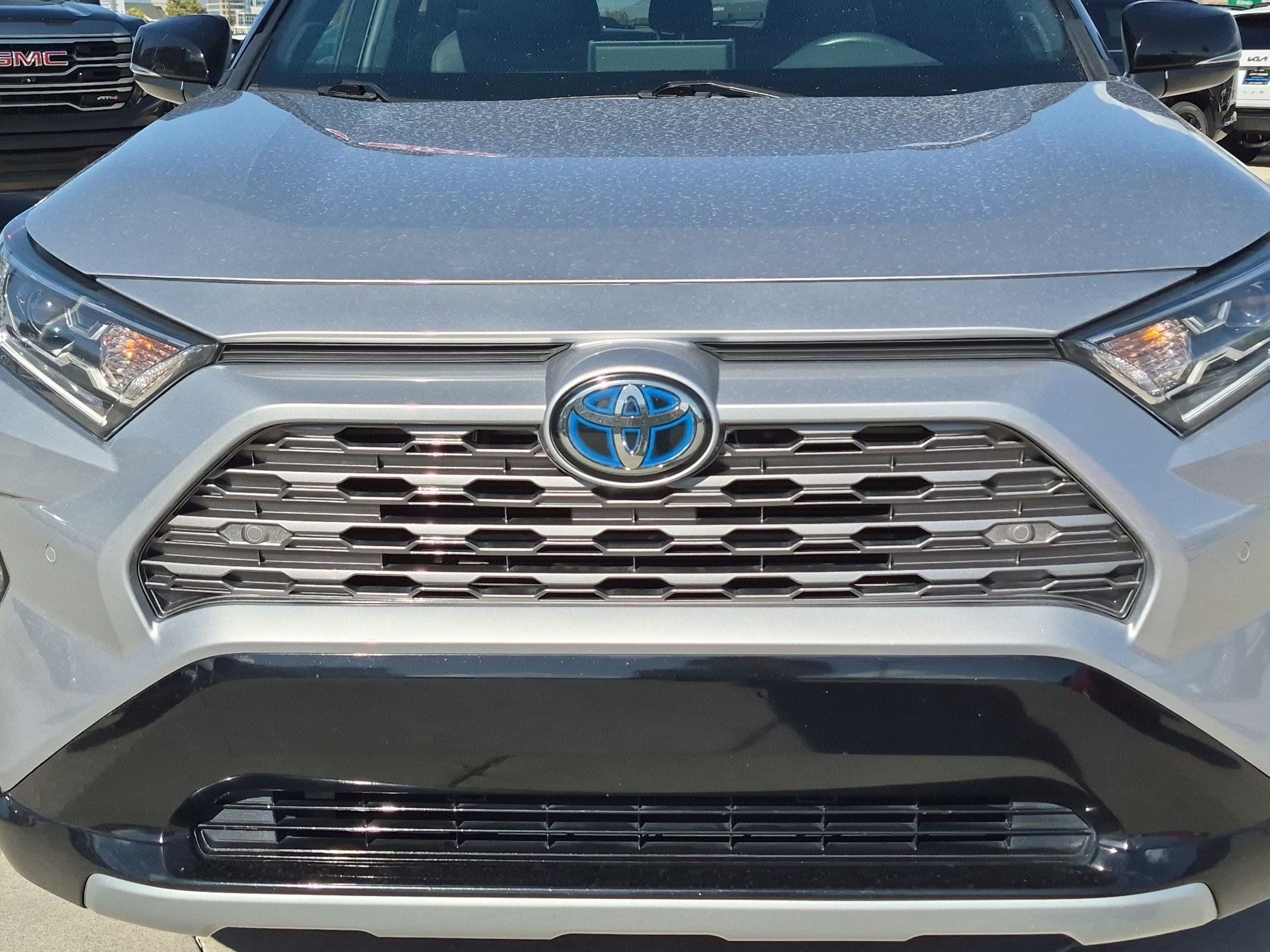 Used 2021 Toyota RAV4 XSE AWD/4WD image 10