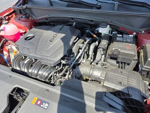 Used 2025 Kia Sportage X-Line w/ Premium Package image 18