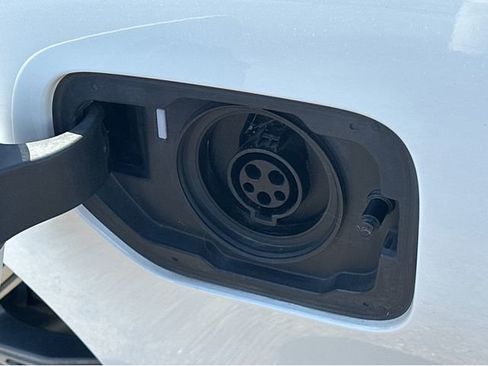 Used 2021 BMW 330e w/ Convenience Package RWD image 9