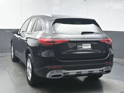 Used 2025 Mercedes-Benz GLC 300 image 6