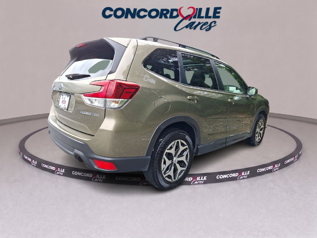 Certified 2023 Subaru Forester Premium AWD/4WD image 7