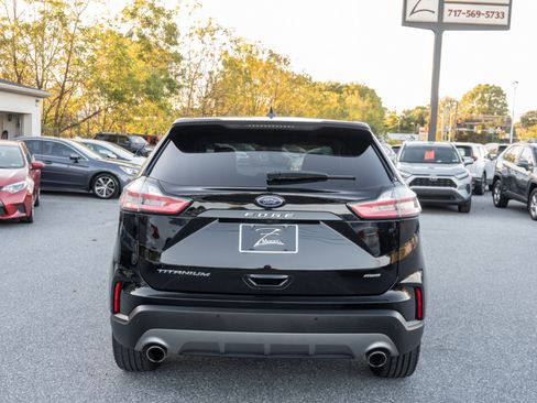 Used 2024 Ford Edge Titanium image 10