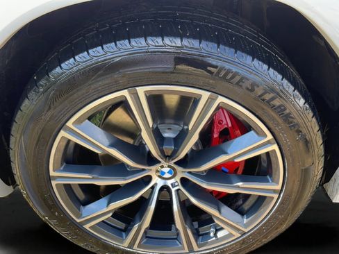 Used 2022 BMW X6 xDrive40i w/ M Sport Package AWD/4WD image 19