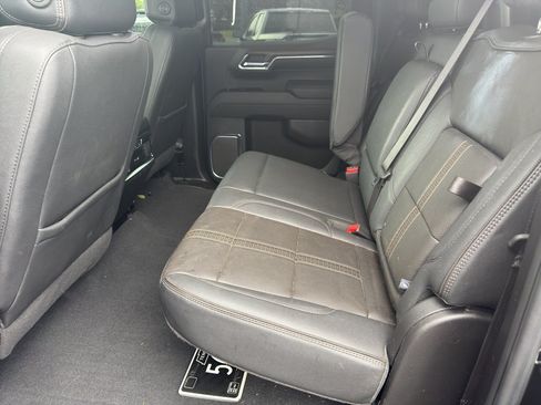Used 2024 Chevrolet Silverado 1500 High Country w/ High Country Premium Package AWD/4WD image 10