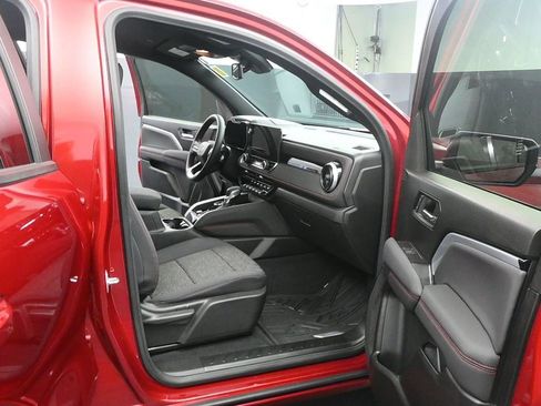 Used 2024 Chevrolet Colorado Z71 w/ Z71 Convenience Package 2 image 23