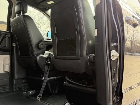 Used 2019 Dodge Grand Caravan SXT image 22