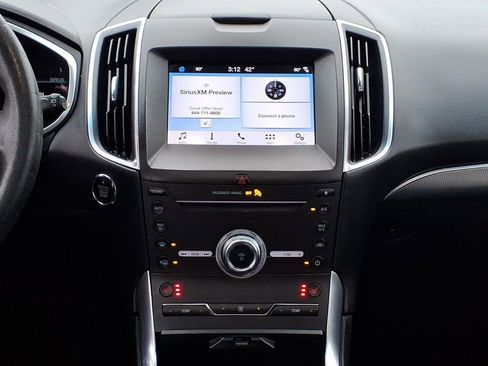 Used 2019 Ford Edge Titanium w/ Cold Weather Package image 21