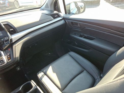Used 2024 Honda Odyssey EX-L image 12