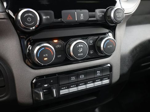 Used 2023 RAM 3500 Tradesman w/ Chrome Appearance Group image 27