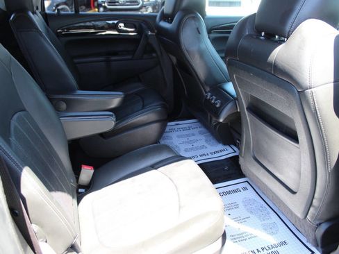 Used 2015 Buick Enclave Leather w/ Trailering Package image 11