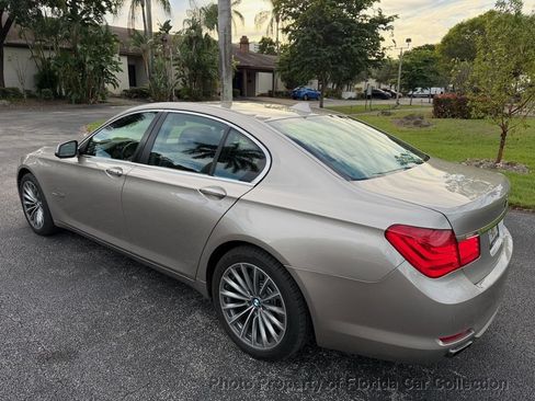Used 2011 BMW 750i RWD image 3