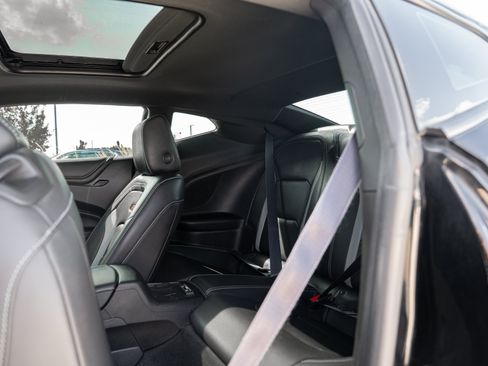 Used 2017 Chevrolet Camaro SS RWD image 28