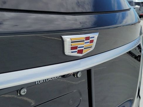 Certified 2023 Cadillac XT6 Sport w/ Technology Package AWD/4WD image 10