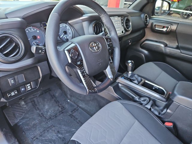 Used 2023 Toyota Tacoma TRD Sport AWD/4WD image 11