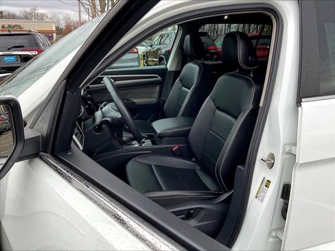 Used 2023 Volkswagen Atlas SE image 10