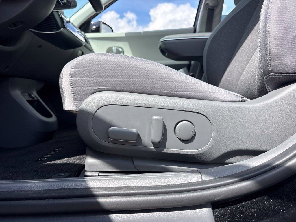 Used 2024 Hyundai Ioniq 5 SEL RWD image 10