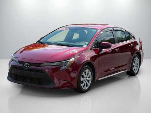 Used 2022 Toyota Corolla LE FWD image 3