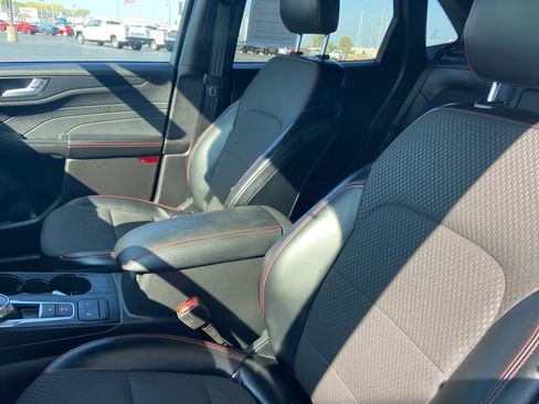 Used 2024 Ford Escape ST-Line image 11