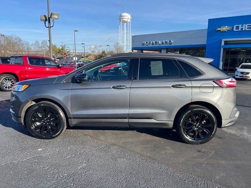 Used 2024 Ford Edge SE w/ Black Appearance Package AWD/4WD image 2