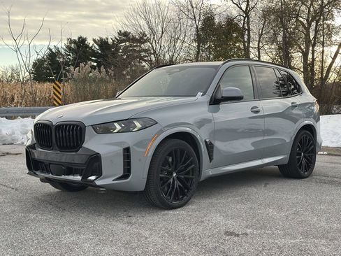 New 2026 BMW X5 xDrive40i w/ M Sport Package image 3
