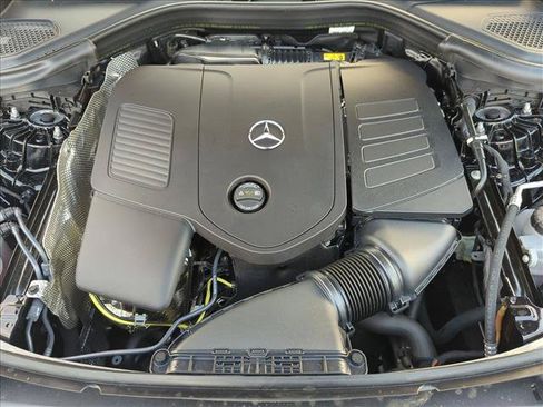 Used 2026 Mercedes-Benz GLC 300 image 23
