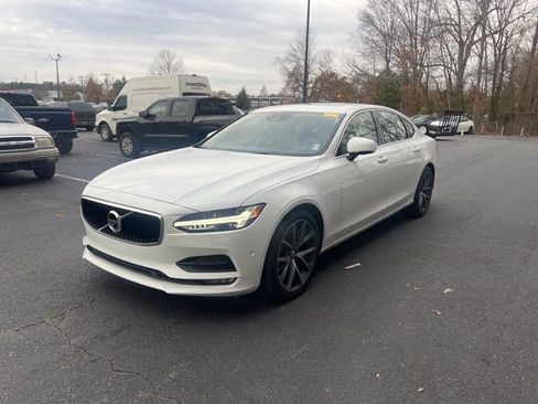 Used 2018 Volvo S90 T5 Momentum w/ Convenience Package image 1