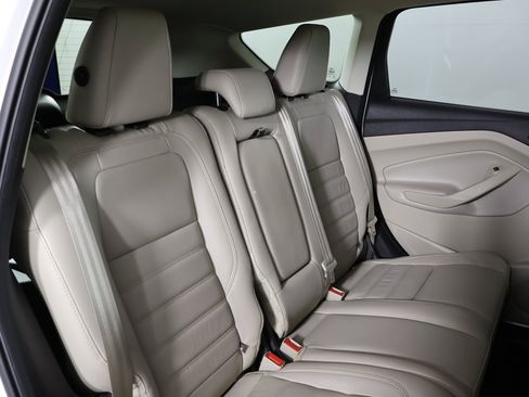 Used 2017 Ford Escape Titanium image 29