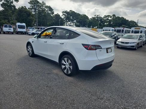 Used 2023 Tesla Model Y Long Range AWD/4WD image 7