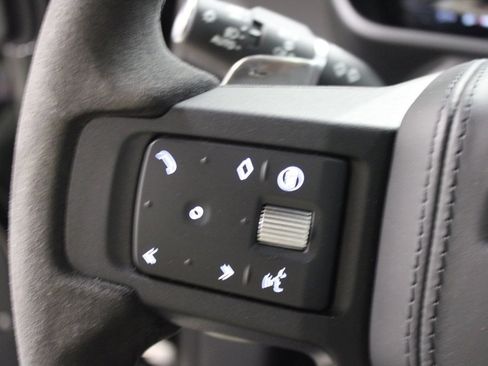 Certified 2024 Land Rover Defender 130 V8 image 22