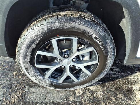 Used 2024 Jeep Grand Cherokee Limited w/ Trailer Tow Package image 21