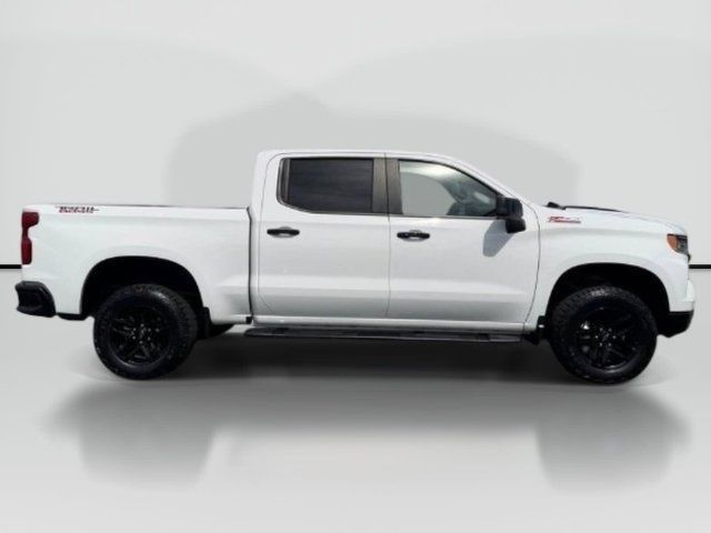 Used 2024 Chevrolet Silverado 1500 LT Trail Boss w/ Protection Package AWD/4WD image 9
