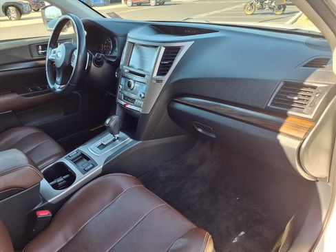 Used 2014 Subaru Outback 2.5i Limited image 18