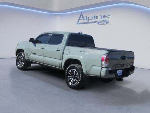 Used 2023 Toyota Tacoma TRD Sport w/ Advanced Technology Package image 3