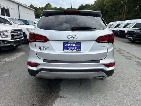 Used 2018 Hyundai Santa Fe Sport w/ Cargo Package FWD image 4