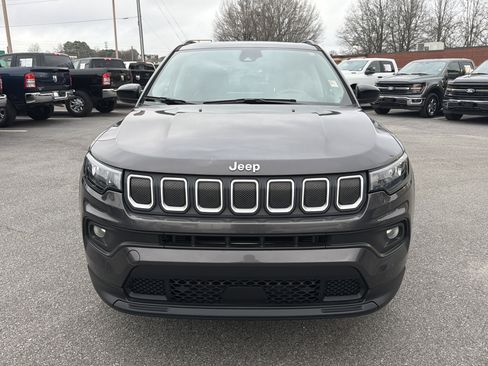 Used 2022 Jeep Compass Latitude w/ Sun and Sound Group image 3
