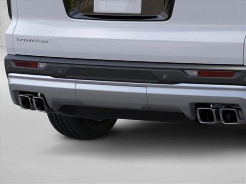 New 2026 Chevrolet Traverse LT image 14