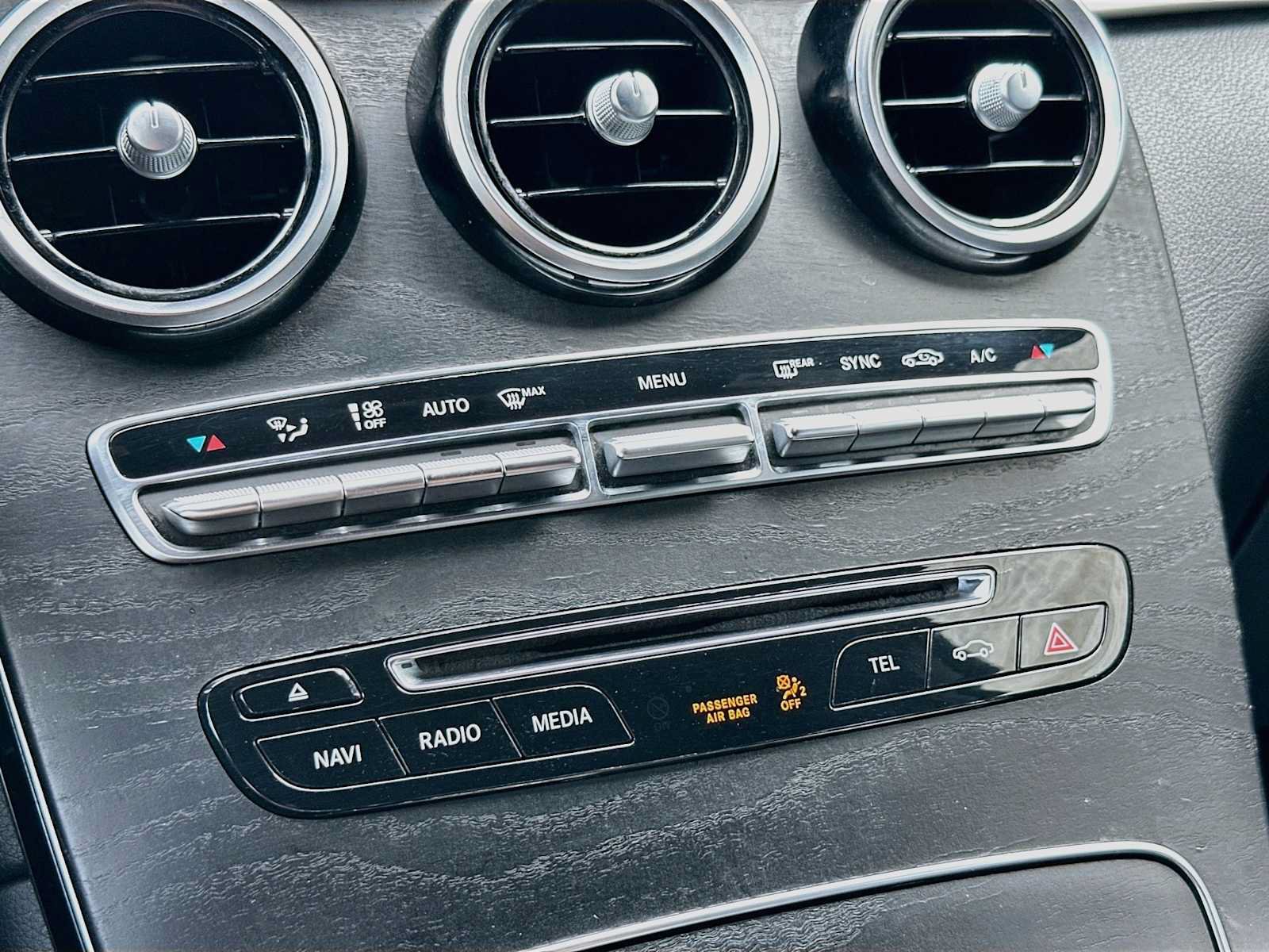 Used 2019 Mercedes-Benz GLC 300 image 15