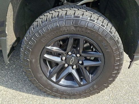 Used 2019 Chevrolet Silverado 1500 LT Trail Boss AWD/4WD image 8