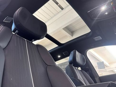 New 2026 Cadillac Vistiq Sport w/ LPO, Floor Liner Package image 18