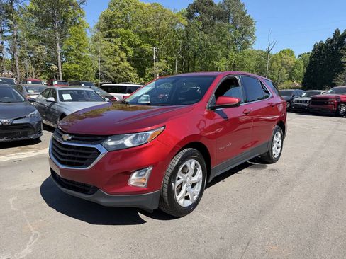 Used 2018 Chevrolet Equinox LT image 1