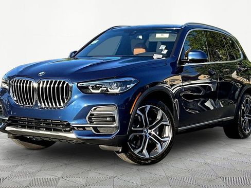 Used 2023 BMW X5 sDrive40i w/ Premium Package image 3