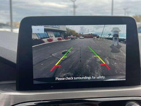 Used 2022 Ford Escape Titanium w/ Class II Trailer Tow Package image 27