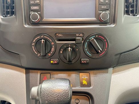 Used 2019 Nissan NV200 SV w/ Navigation Package image 20