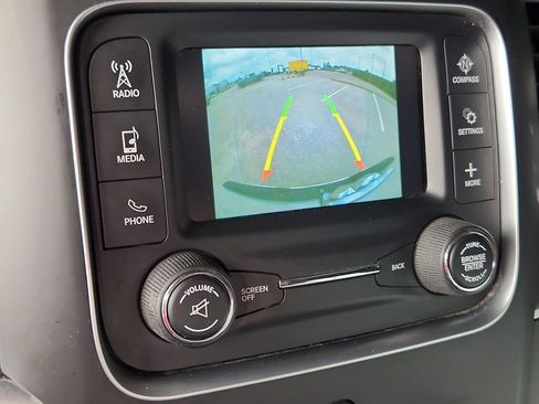 Used 2020 RAM 1500 Classic SLT image 31