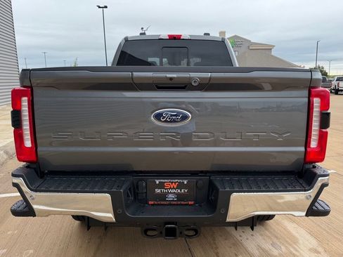 New 2026 Ford F250 Lariat w/ Black Appearance Package AWD/4WD image 5