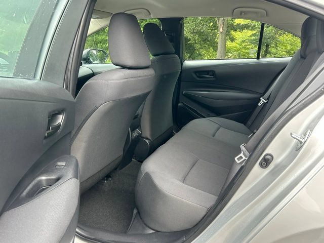 Used 2024 Toyota Corolla LE w/ LE Convenience Package FWD image 26