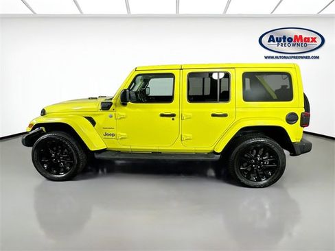 Used 2023 Jeep Wrangler Unlimited Sahara w/ Cold Weather Group image 8