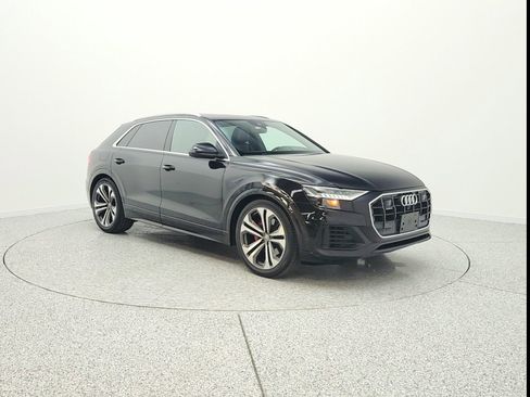 Used 2019 Audi Q8 Prestige w/ Adaptive Chassis Package image 3